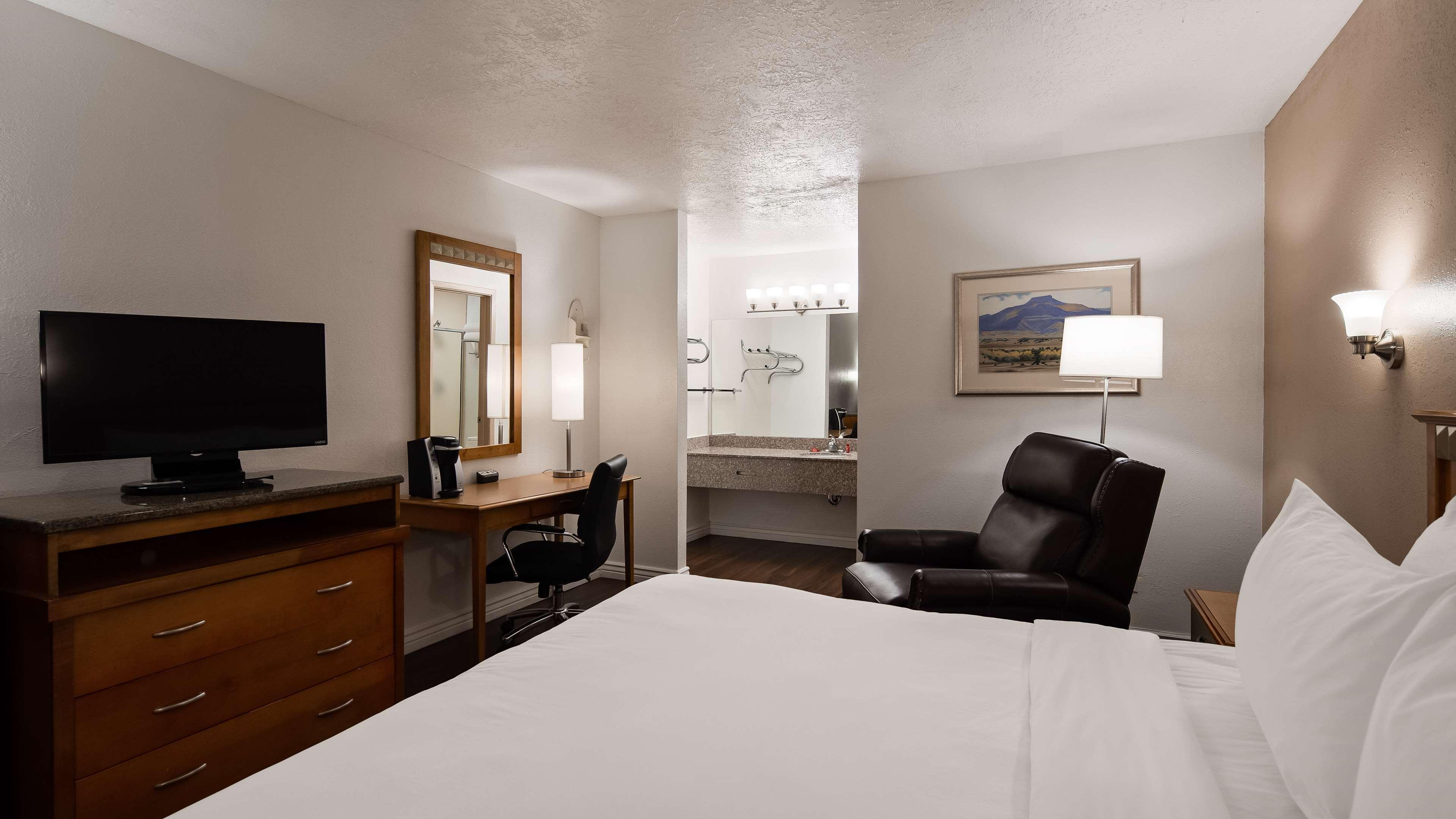 Surestay Plus Hotel By Best Western Albuquerque I-40 Eubank Екстериор снимка