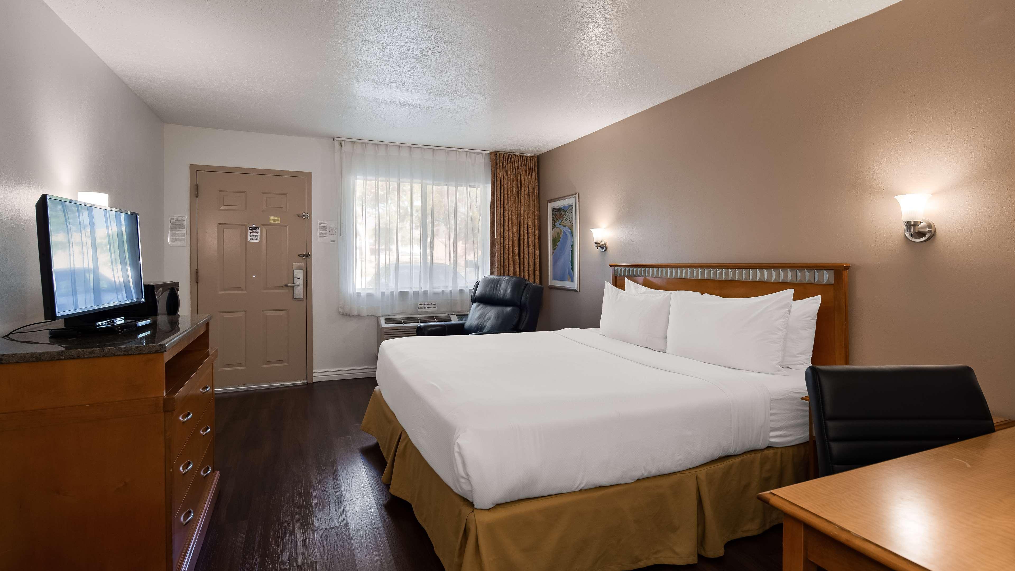 Surestay Plus Hotel By Best Western Albuquerque I-40 Eubank Екстериор снимка