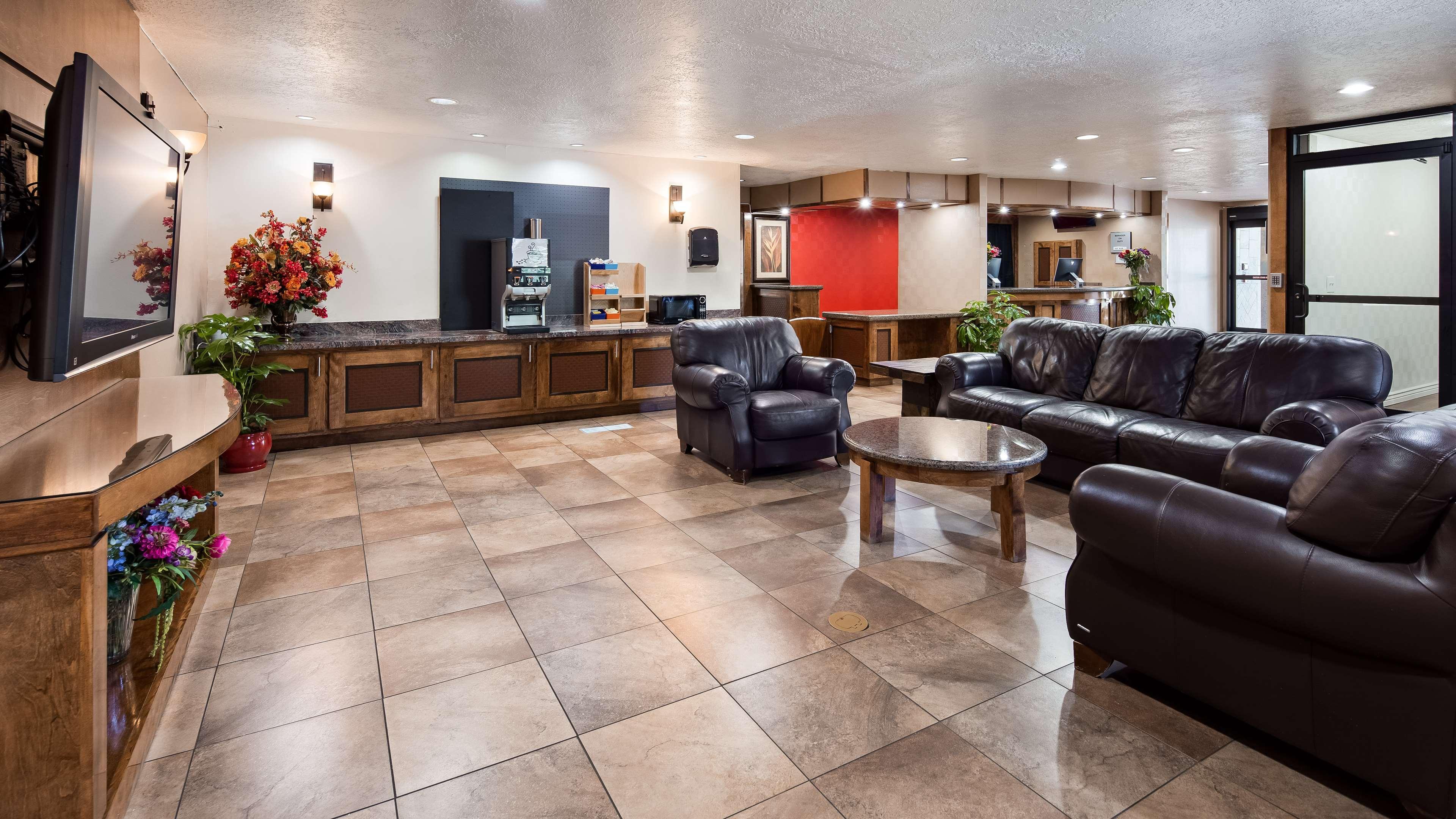 Surestay Plus Hotel By Best Western Albuquerque I-40 Eubank Екстериор снимка