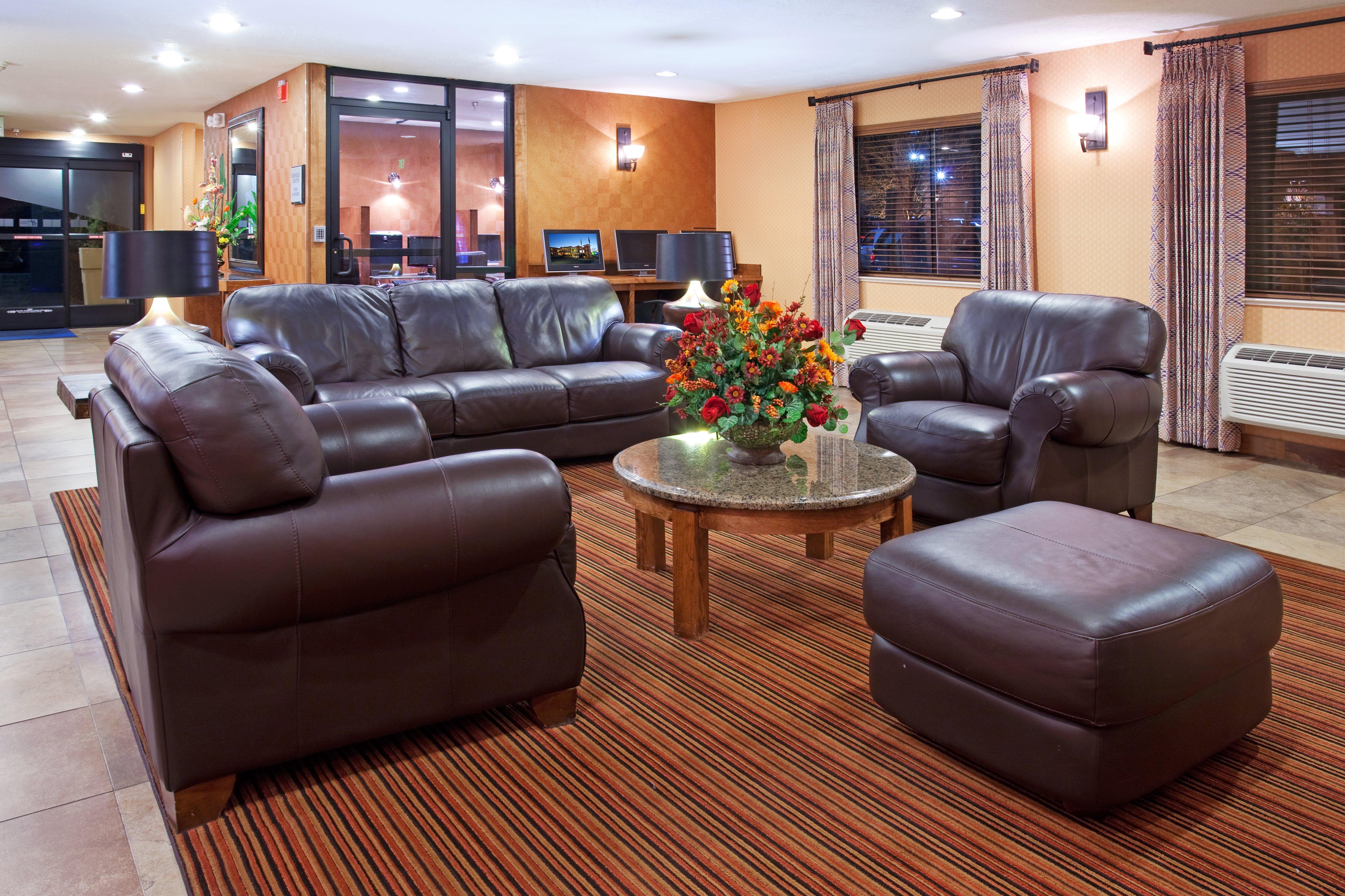 Surestay Plus Hotel By Best Western Albuquerque I-40 Eubank Екстериор снимка