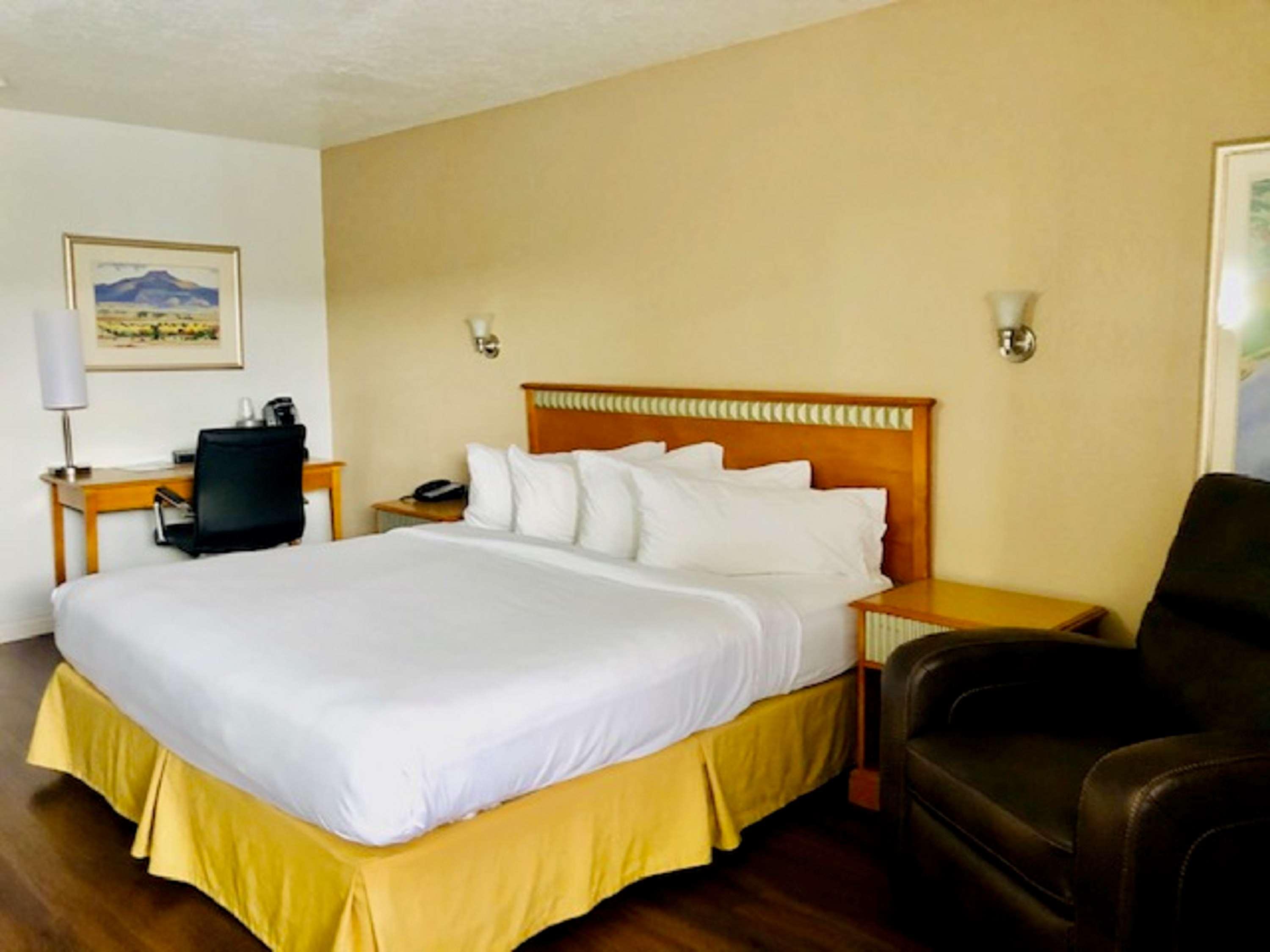 Surestay Plus Hotel By Best Western Albuquerque I-40 Eubank Екстериор снимка
