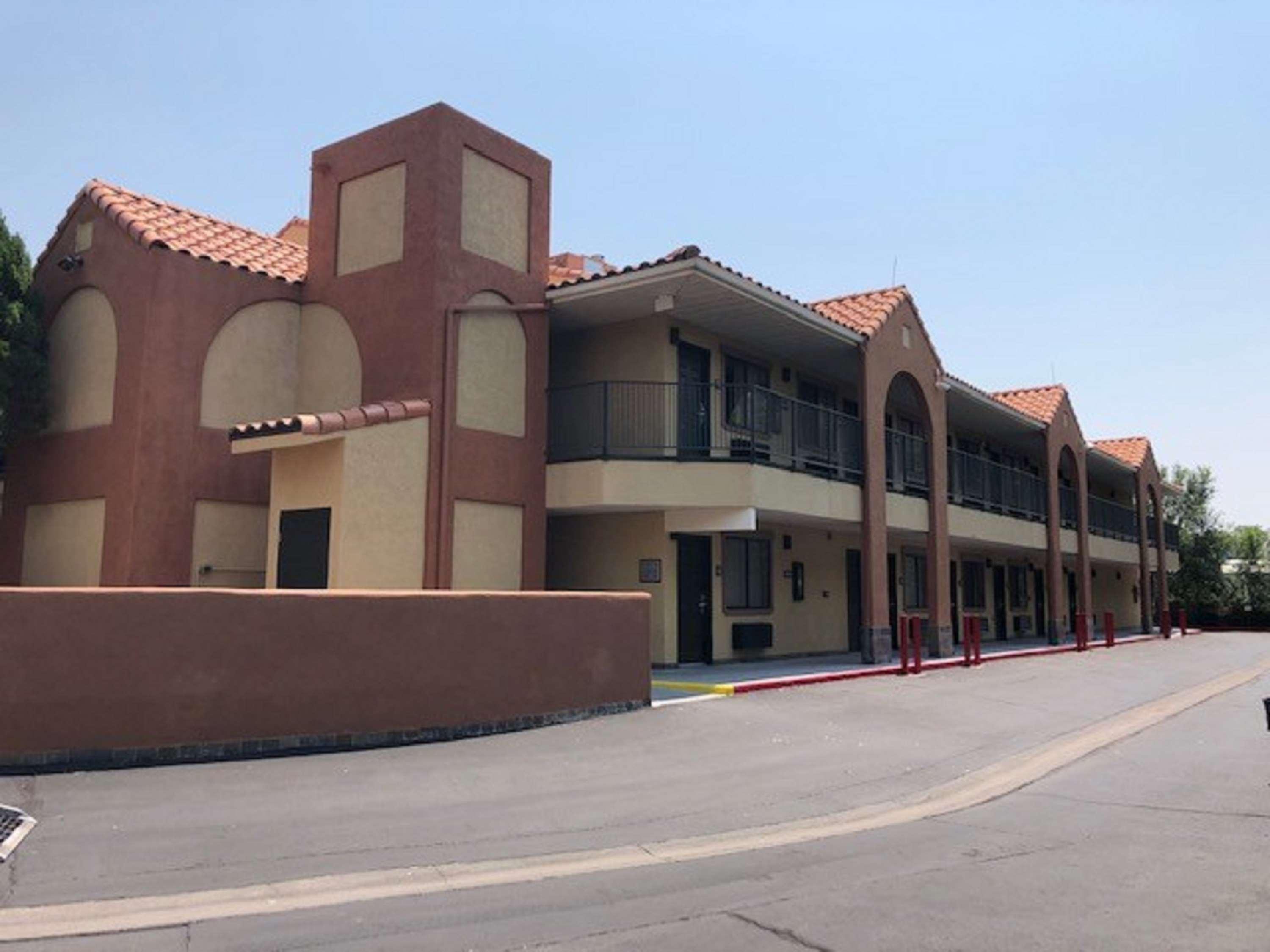 Surestay Plus Hotel By Best Western Albuquerque I-40 Eubank Екстериор снимка