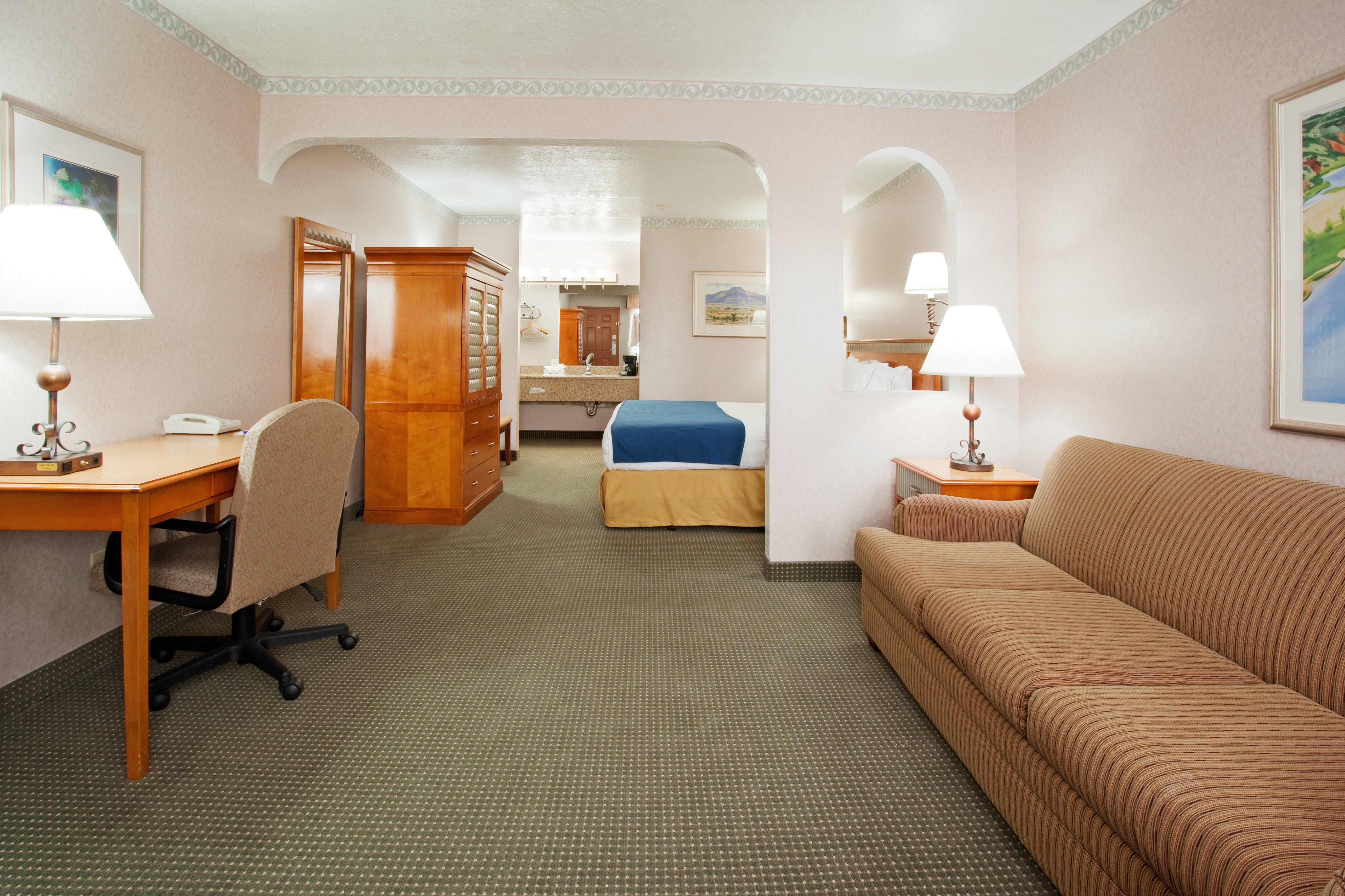 Surestay Plus Hotel By Best Western Albuquerque I-40 Eubank Екстериор снимка