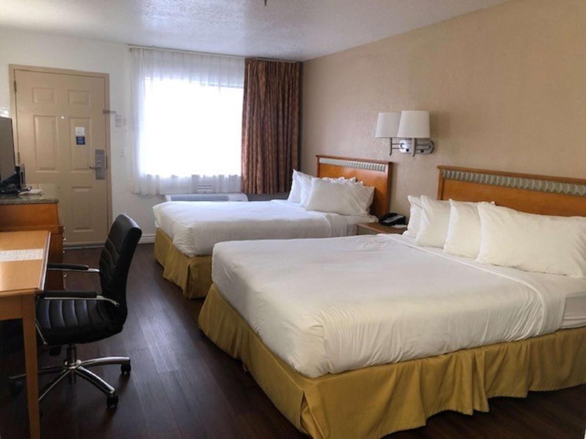 Surestay Plus Hotel By Best Western Albuquerque I-40 Eubank Екстериор снимка